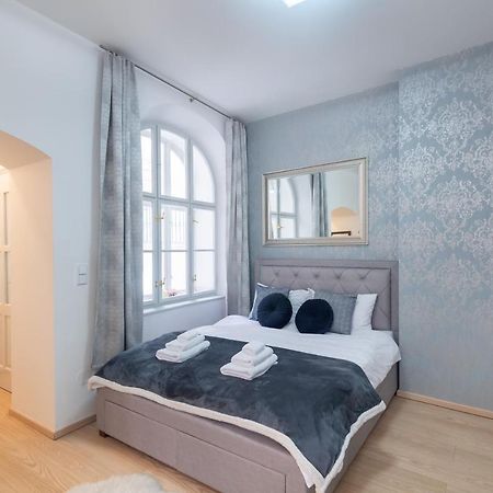 Quiet Apartment In The Heart Of Old Town Centre Prága Kültér fotó